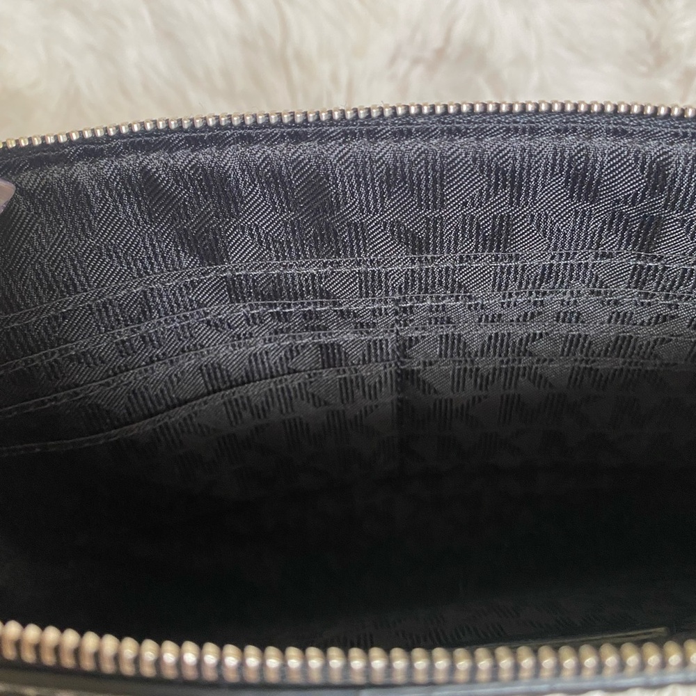 NWOT Michael Kors Jet Set XL Blk/Nickel Perforated Leather Wristlet Clutch - Picture 9 of 10